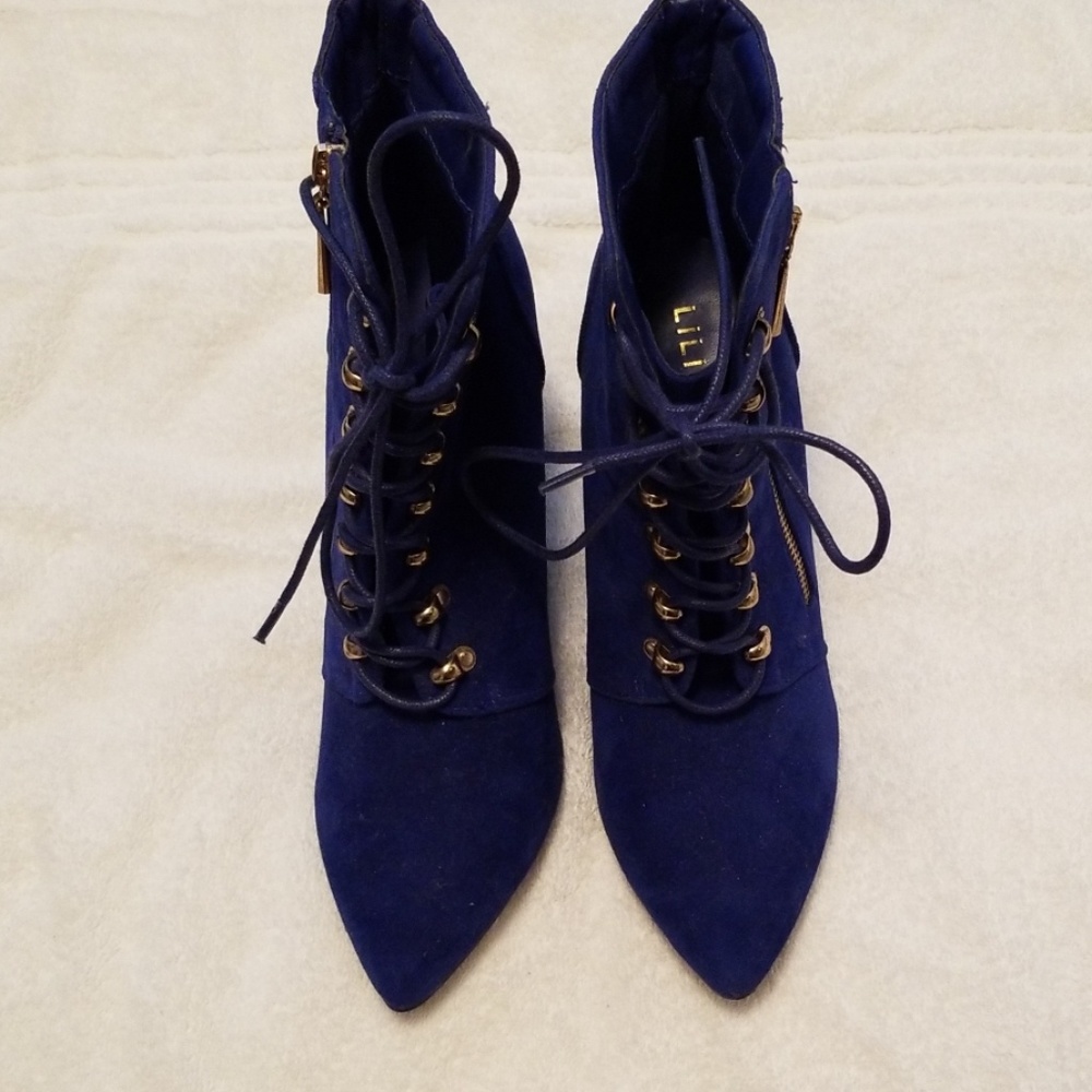 Women's shoes